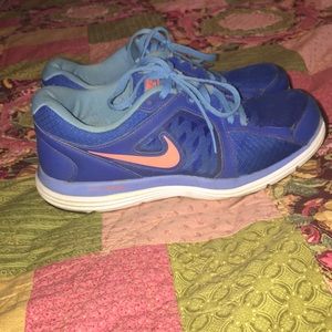 Womens Nike Dual Fusion Shoes